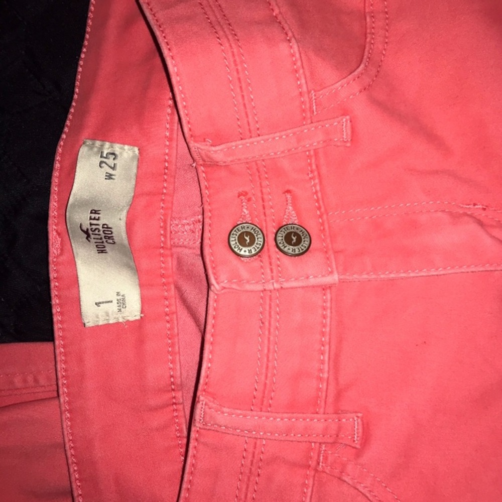 Hollister Crop Jeans